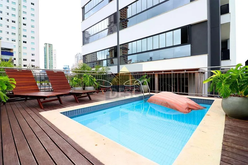 Foto 1 de Apartamento com 3 Quartos à venda, 208m² em Centro, Balneário Camboriú