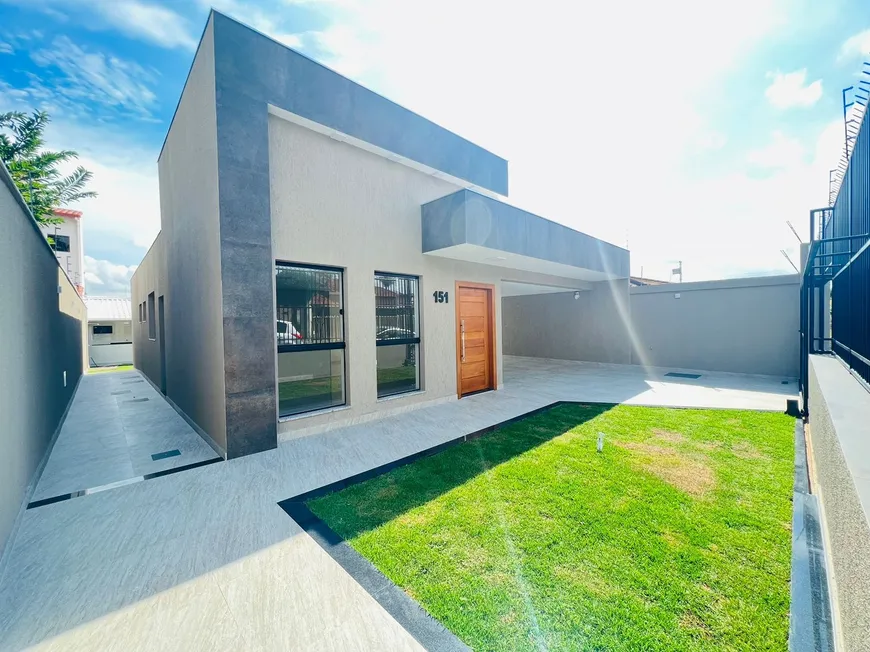 Foto 1 de Casa com 4 Quartos à venda, 177m² em Planalto, Belo Horizonte