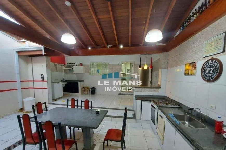 Foto 1 de Casa com 3 Quartos à venda, 200m² em Cecap, Piracicaba