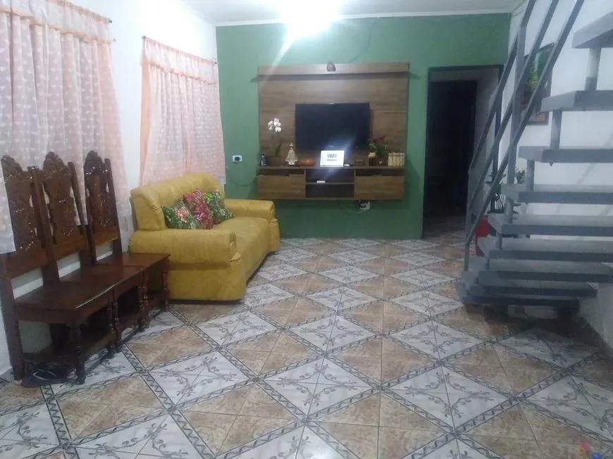 Foto 1 de Casa com 3 Quartos à venda, 125m² em Parque dos Camargos, Barueri