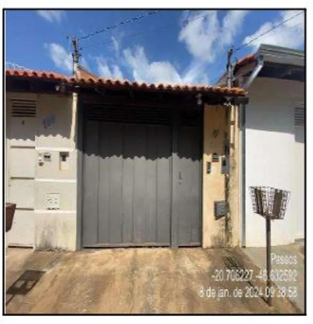 Foto 1 de Casa com 2 Quartos à venda, 125m² em Vila São José, Passos
