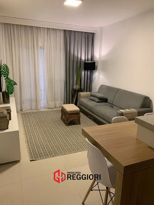 Foto 1 de Apartamento com 1 Quarto para alugar, 50m² em Centro, Balneário Camboriú