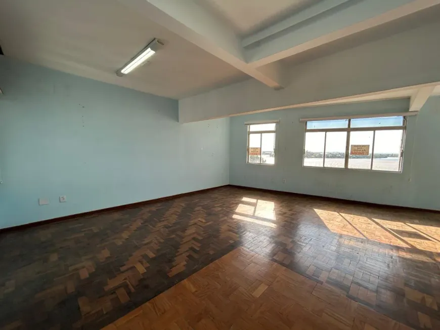 Foto 1 de Sala Comercial para alugar, 160m² em Centro Histórico, Porto Alegre