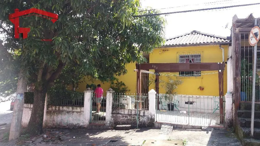 Foto 1 de Casa com 2 Quartos à venda, 90m² em Ayrosa, Osasco