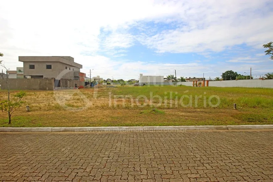 Foto 1 de Lote/Terreno à venda, 290m² em , Peruíbe