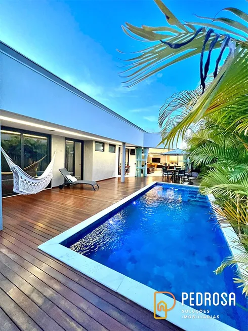 Foto 1 de Casa de Condomínio com 5 Quartos à venda, 272m² em Ponta Negra, Natal