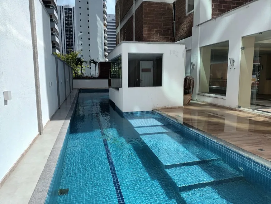 Foto 1 de Apartamento com 2 Quartos à venda, 80m² em Meireles, Fortaleza