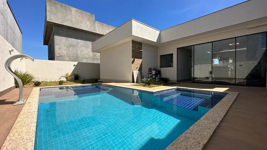 Foto 1 de Casa de Condomínio com 3 Quartos à venda, 240m² em Ponte Alta Norte, Brasília