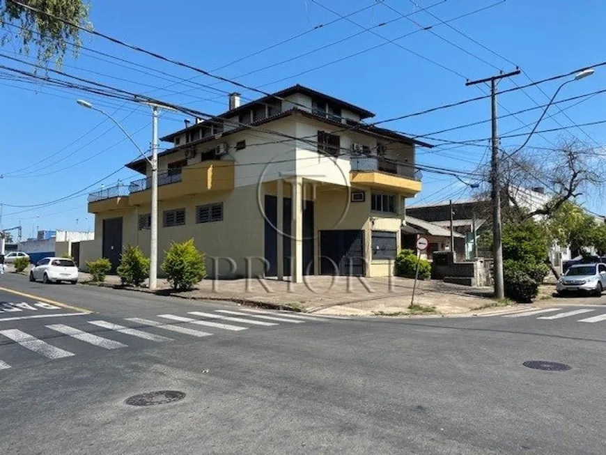 Foto 1 de Prédio Comercial à venda, 840m² em Santa Maria Goretti, Porto Alegre