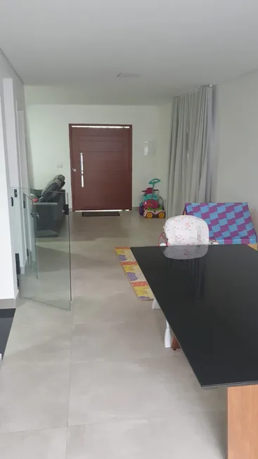 Foto 1 de Casa de Condomínio com 3 Quartos à venda, 200m² em Condominio Arujazinho, Arujá