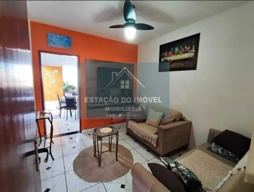 Foto 1 de Casa com 2 Quartos à venda, 75m² em Centro, Rio das Pedras