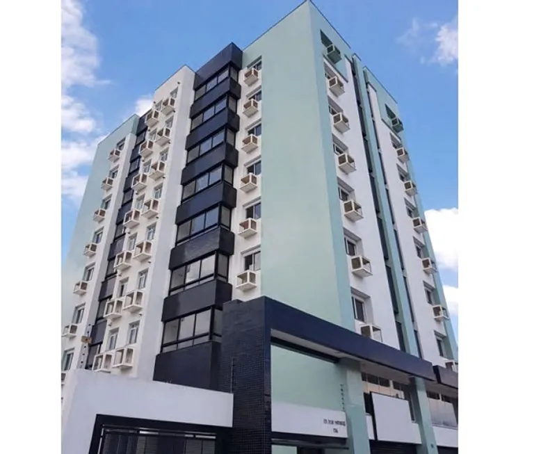 Foto 1 de Apartamento com 2 Quartos à venda, 66m² em Cavalhada, Porto Alegre