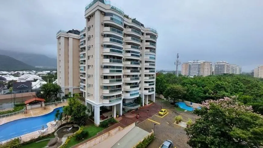 Foto 1 de Apartamento com 2 Quartos para alugar, 100m² em Barra da Tijuca, Rio de Janeiro