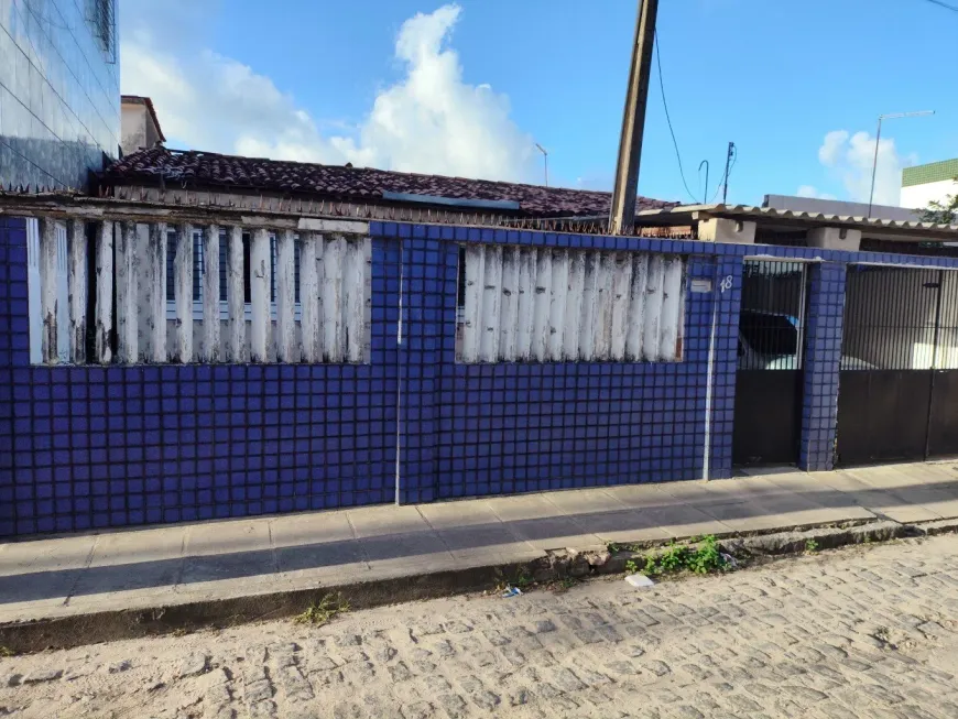 Foto 1 de Casa com 4 Quartos à venda, 200m² em Rio Doce, Olinda