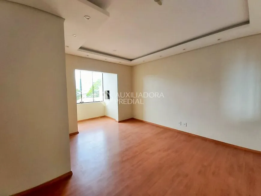 Foto 1 de Apartamento com 3 Quartos à venda, 77m² em Nonoai, Porto Alegre