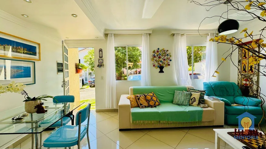 Foto 1 de Casa de Condomínio com 3 Quartos à venda, 100m² em Jardim dos Ipês, Cotia