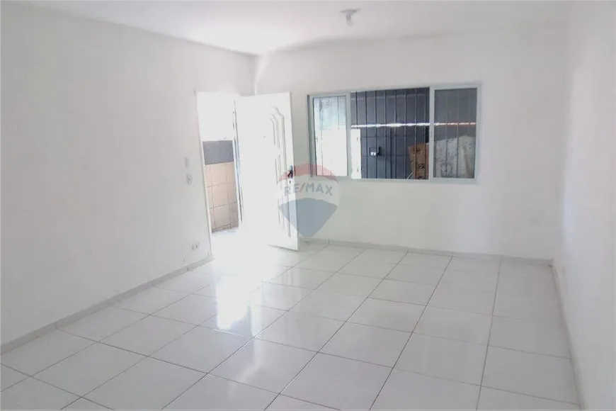 Foto 1 de Casa com 2 Quartos para alugar, 56m² em Limão, São Paulo