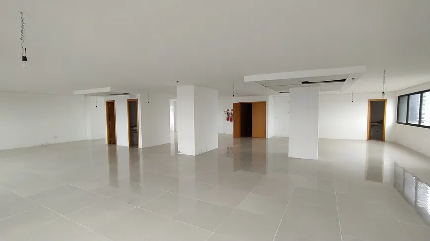 Foto 1 de Sala Comercial para alugar, 213m² em Caminho Das Árvores, Salvador