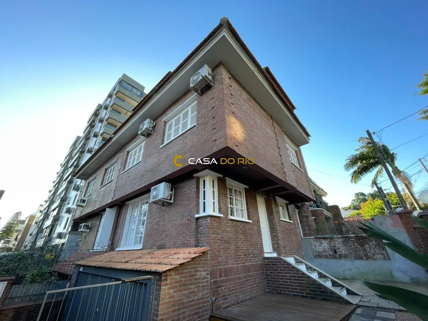 Foto 1 de Casa com 3 Quartos à venda, 229m² em Tristeza, Porto Alegre