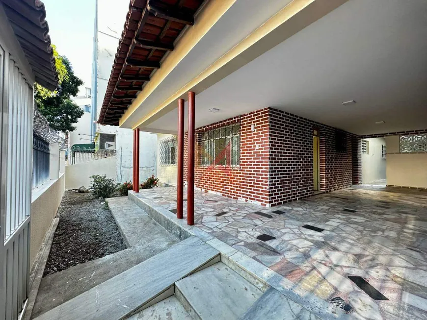Foto 1 de Casa com 5 Quartos para alugar, 382m² em Centro, Vila Velha