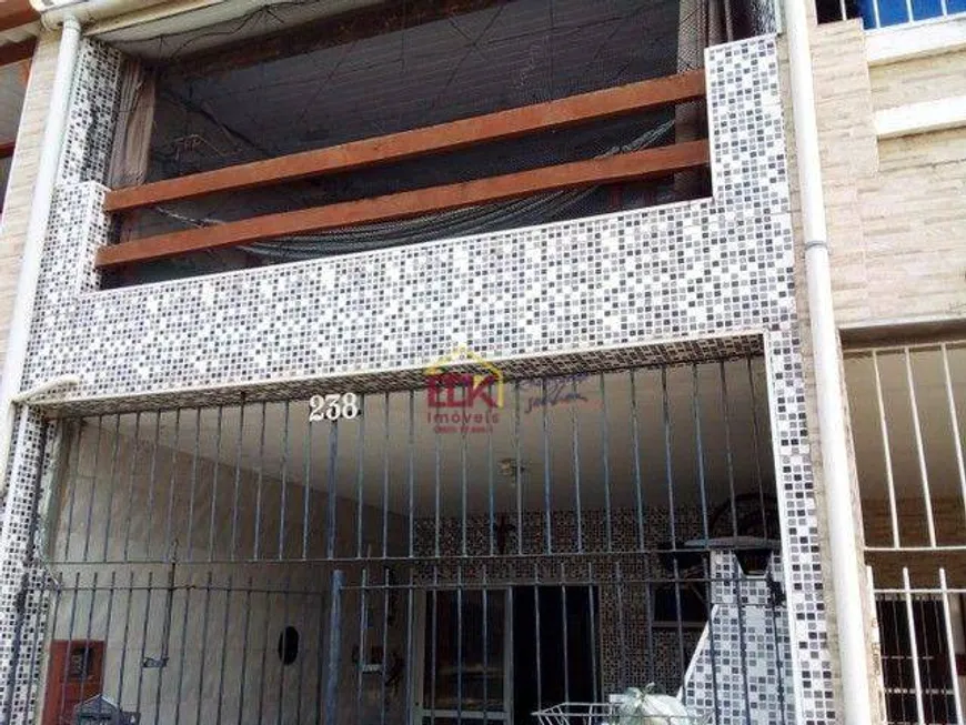 Foto 1 de Sobrado com 2 Quartos à venda, 160m² em Perequê-Açu, Ubatuba