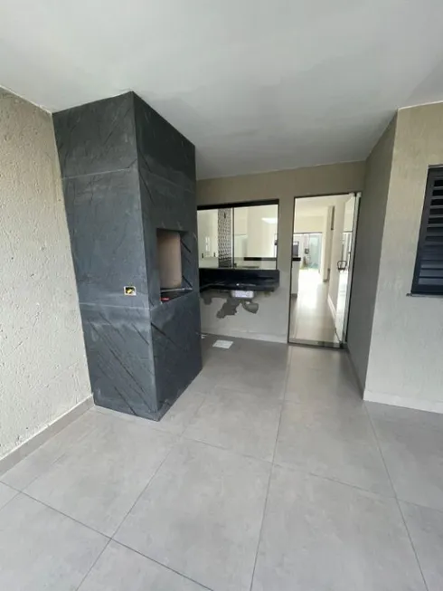 Foto 1 de Casa com 3 Quartos à venda, 95m² em Vida Nova, Uberlândia