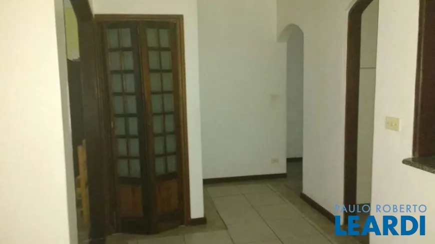 Foto 1 de Casa com 6 Quartos à venda, 285m² em Vila Palmares, Santo André