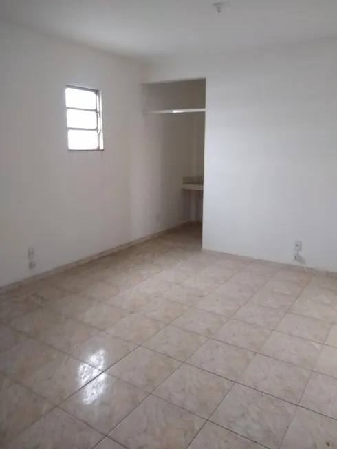 Foto 1 de Sala Comercial para alugar, 40m² em Colubandê, São Gonçalo