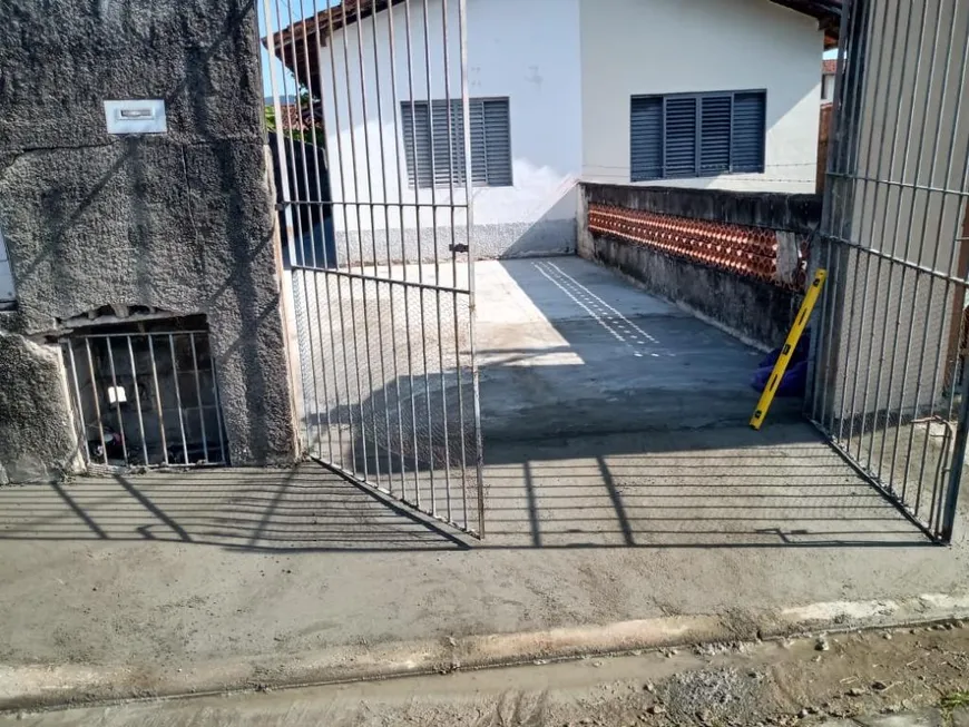 Foto 1 de Casa com 1 Quarto à venda, 93m² em Porto Novo, Caraguatatuba