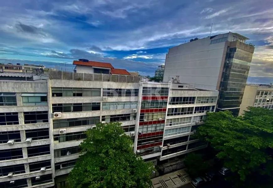 Foto 1 de Apartamento com 3 Quartos à venda, 270m² em Ipanema, Rio de Janeiro