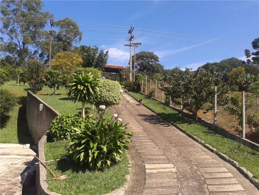 Foto 1 de Fazenda/Sítio com 4 Quartos à venda, 400m² em Curitibanos, Bragança Paulista