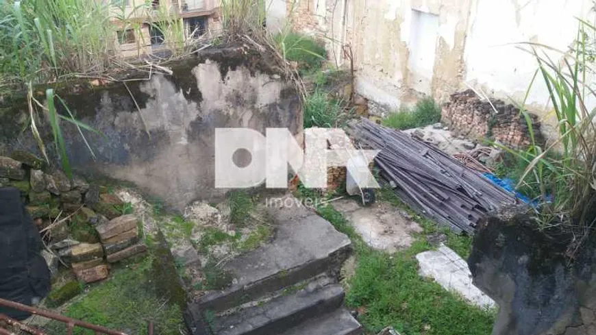 Foto 1 de Lote/Terreno à venda, 227m² em Catete, Rio de Janeiro