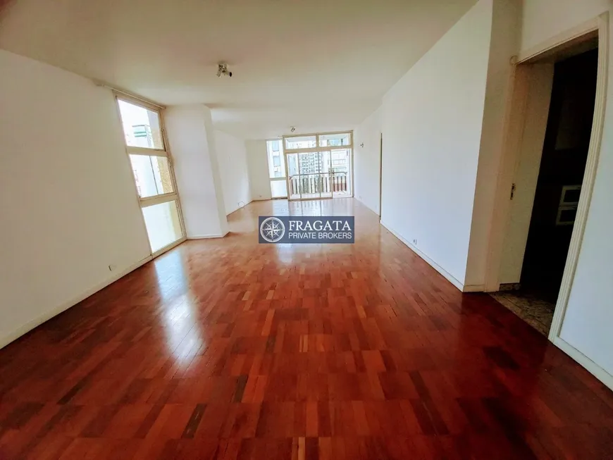 Foto 1 de Apartamento com 3 Quartos à venda, 190m² em Higienópolis, São Paulo