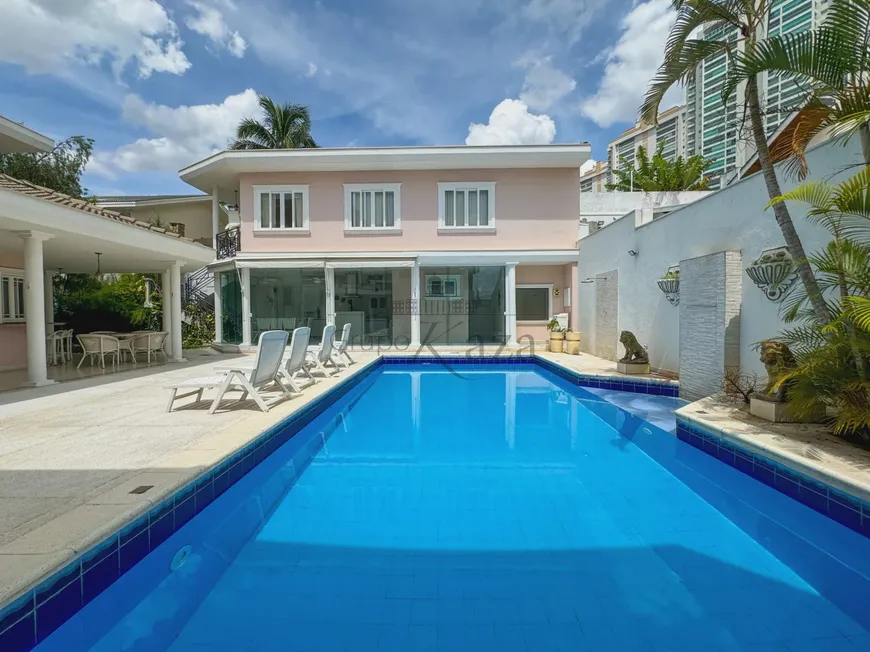 Foto 1 de Casa de Condomínio com 4 Quartos à venda, 598m² em Jardim das Colinas, São José dos Campos