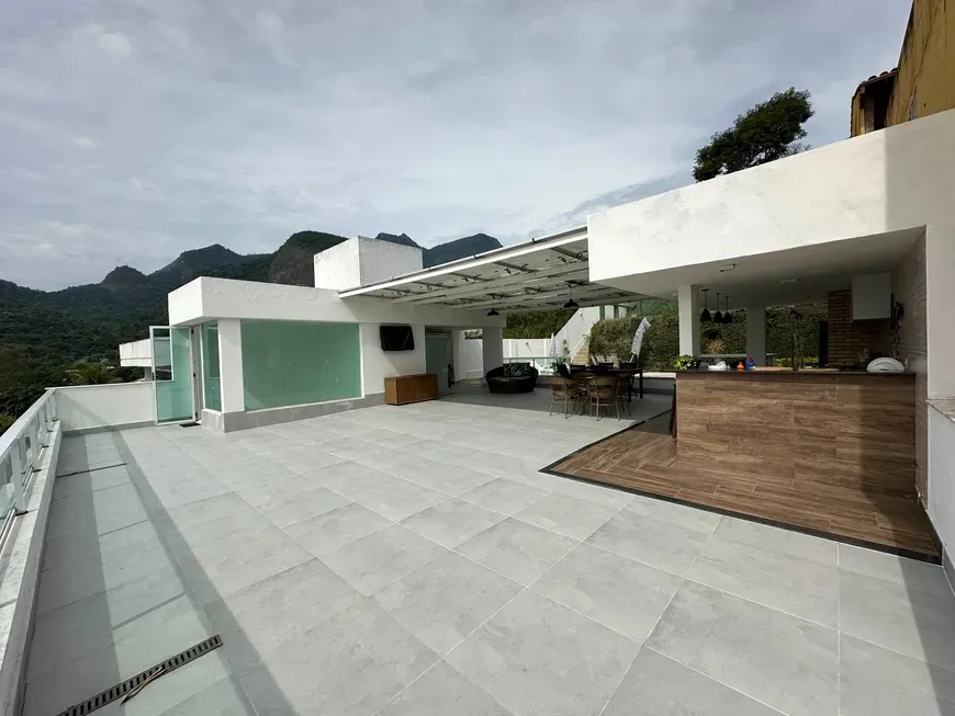 Foto 1 de Casa de Condomínio com 4 Quartos à venda, 439m² em Freguesia- Jacarepaguá, Rio de Janeiro