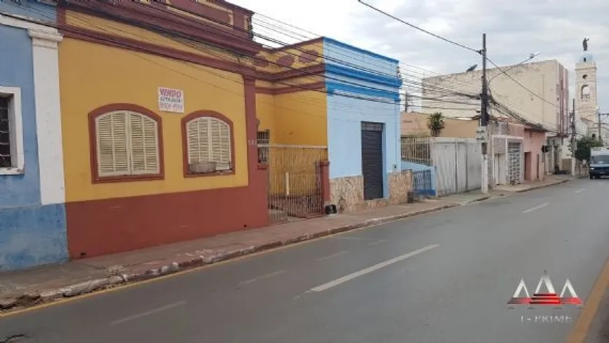 Foto 1 de Casa com 2 Quartos à venda, 600m² em Centro Sul, Cuiabá