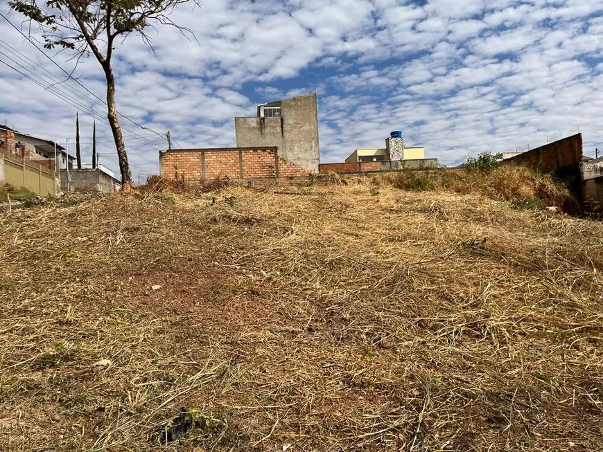 Foto 1 de Lote/Terreno à venda, 377m² em Residencial Morumbi, Goiânia