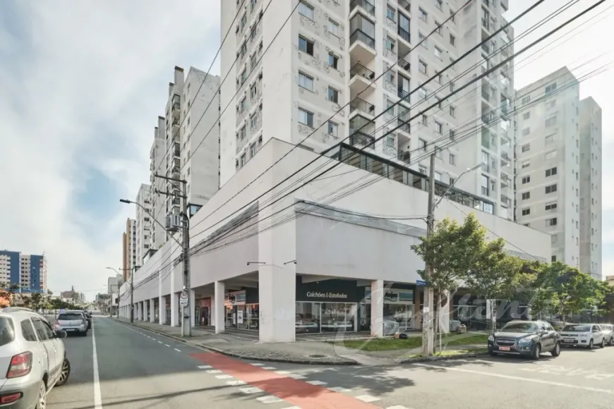 Foto 1 de Ponto Comercial para alugar, 51m² em Boa Vista, Curitiba