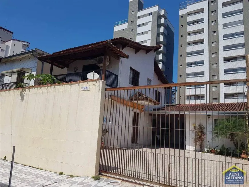 Foto 1 de Sobrado com 3 Quartos à venda, 124m² em Mirim, Praia Grande