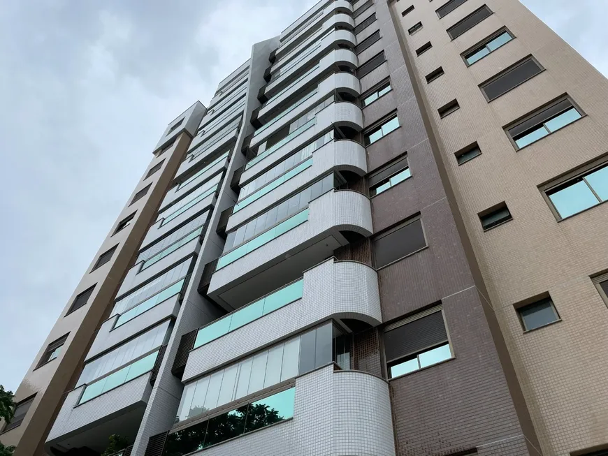 Foto 1 de Apartamento com 3 Quartos à venda, 229m² em Centro, Florianópolis