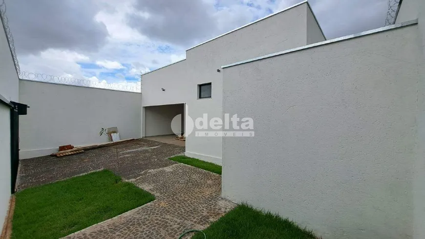Foto 1 de Casa com 3 Quartos à venda, 185m² em Jardim Karaíba, Uberlândia