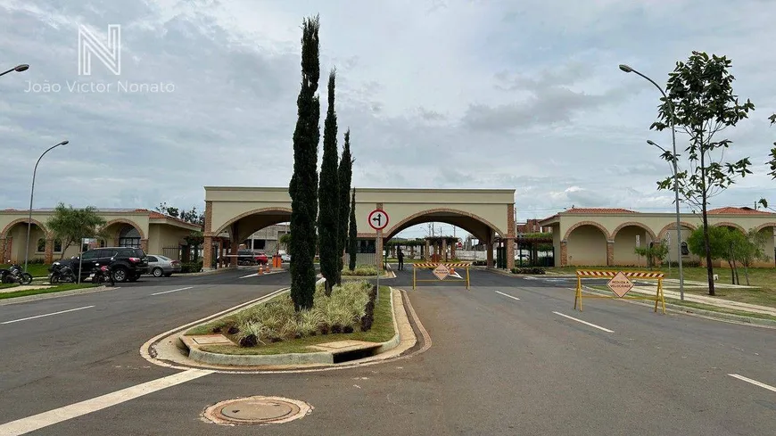 Foto 1 de Lote/Terreno à venda, 398m² em Condomínio Parque dos Cisnes, Goiânia