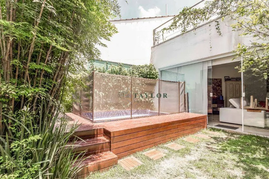 Foto 1 de Casa com 3 Quartos para alugar, 345m² em Jardim Europa, São Paulo