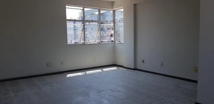 Foto 1 de Sala Comercial para alugar, 180m² em Santa Efigênia, Belo Horizonte