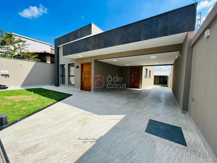 Foto 1 de Casa com 4 Quartos à venda, 167m² em Planalto, Belo Horizonte
