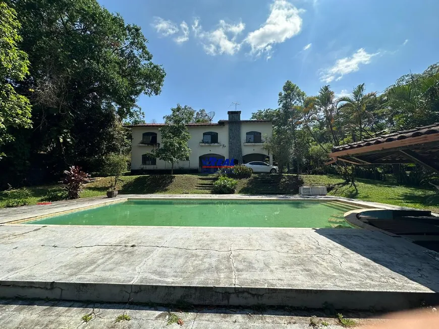 Foto 1 de Casa com 4 Quartos à venda, 370m² em Quintas da Jangada, Ibirite
