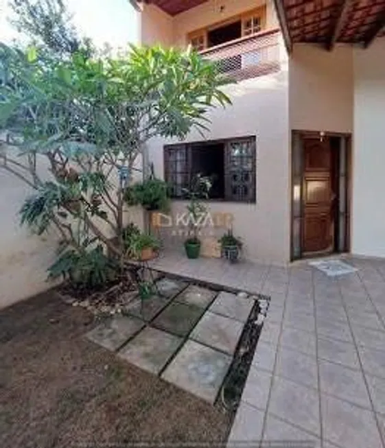 Foto 1 de Casa com 5 Quartos à venda, 198m² em Jardim Ipê, Atibaia