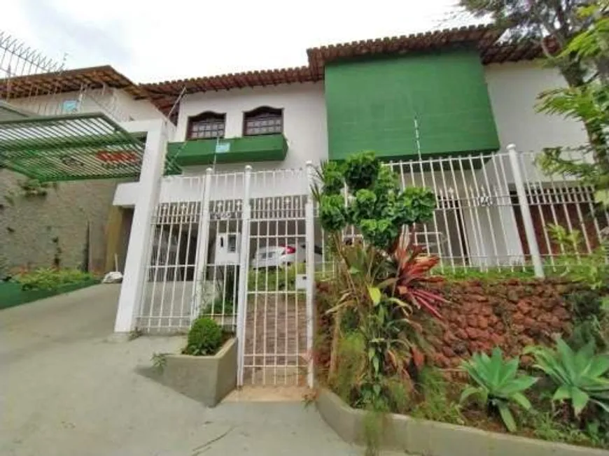 Foto 1 de Casa com 4 Quartos à venda, 386m² em Santa Lúcia, Belo Horizonte