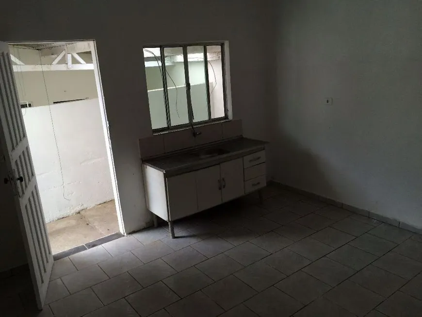 Foto 1 de Casa com 1 Quarto para alugar, 62m² em Jardim Ipê, Mauá
