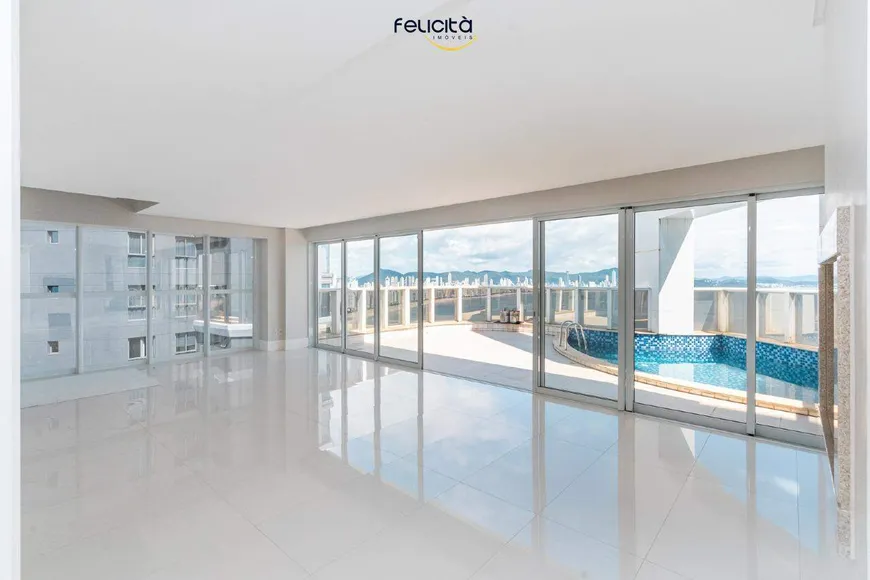 Foto 1 de Apartamento com 5 Quartos à venda, 236m² em Barra Sul, Balneário Camboriú